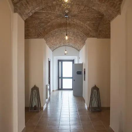 Villa Santadi 4*